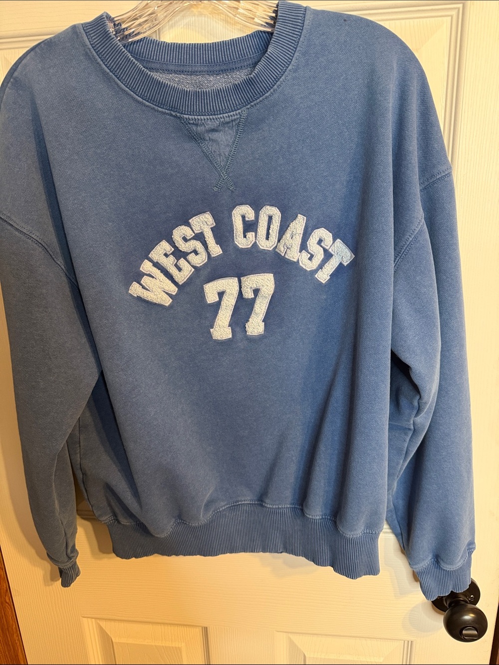 American Eagle Outfitters Blue 'West Coast 77' Crewneck Sweatshirt